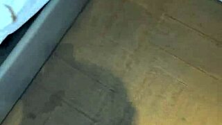 pedreiro fodeu meu cuzinho em público gostoso e pedi pro safado gozar dentro